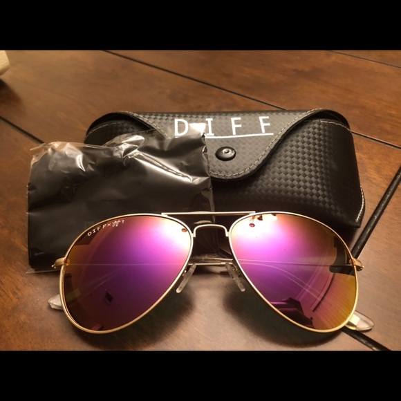 Diff Eyewear Accessories - New DIFF x JoJo Limited Edition Sunglasses